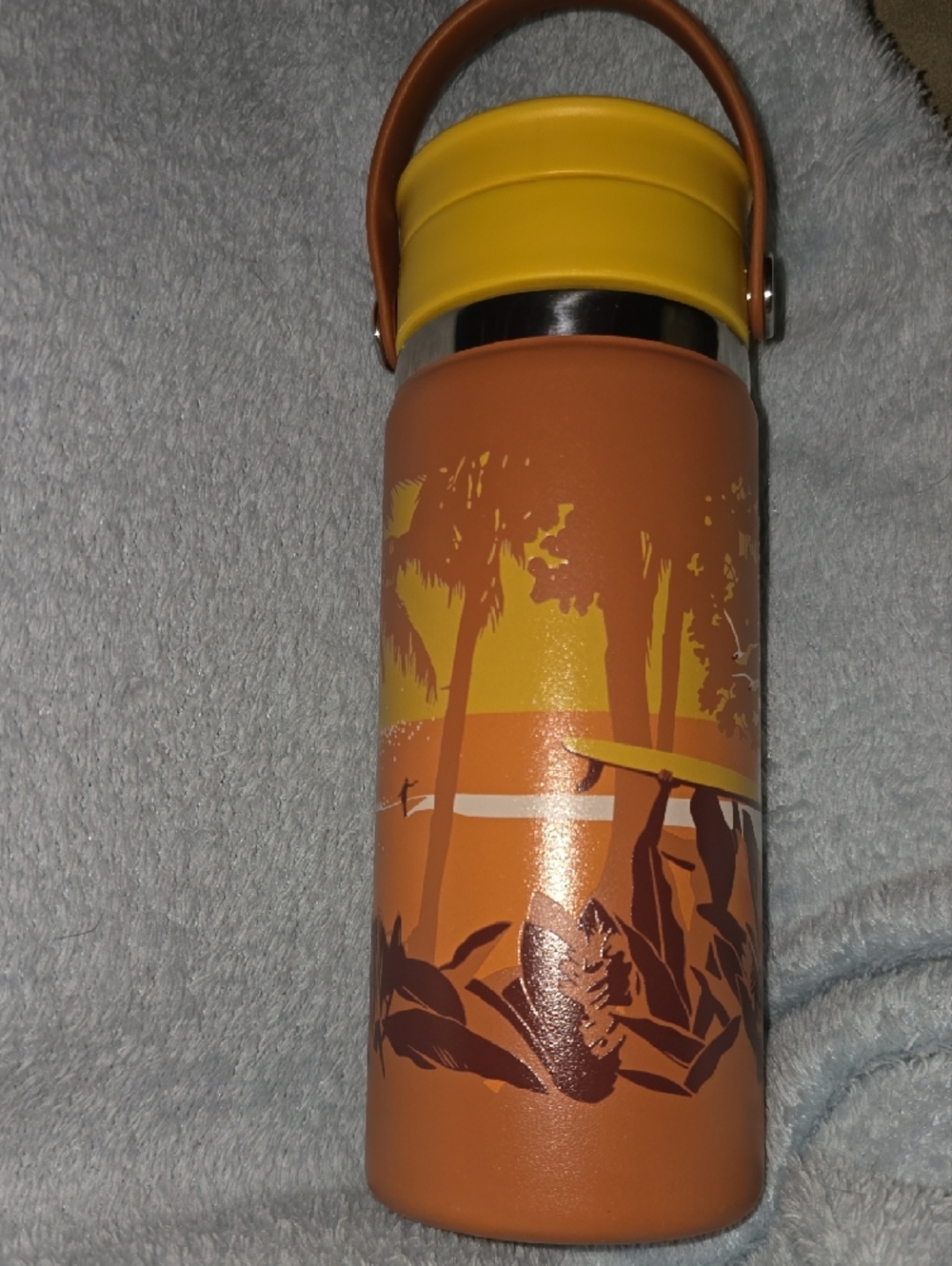 Hydro Flask orange bottle with yellow lid - Picture 3 of 5